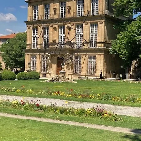 Blue Fountain Luxueux Aix Centre Historique -wifi-smart Tv- Apartment Aix-en-Provence